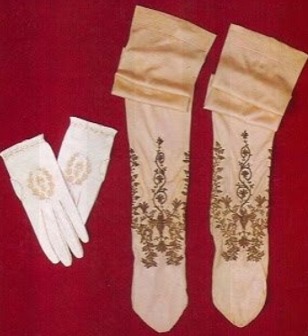 Napoleon Bonaparte Coronation gloves